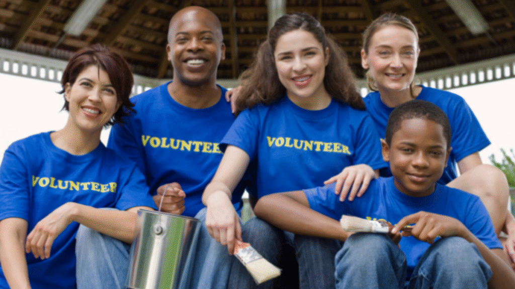 वॉलंटियर्स की जरूरत