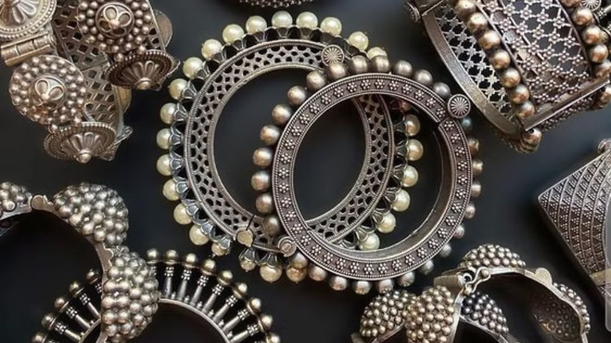 चांदी में रिकॉर्ड गिरावट