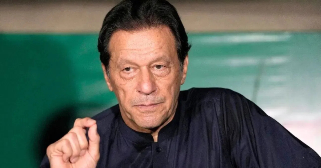 पाकिस्तान में हलचल के दौरान राजनीतिक विरोध प्रदर्शन की तस्वीर