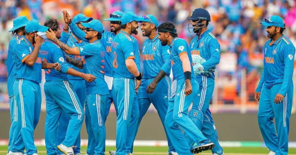 टी20 वर्ल्ड कप ट्रॉफी और क्रिकेट मैच का दृश्य