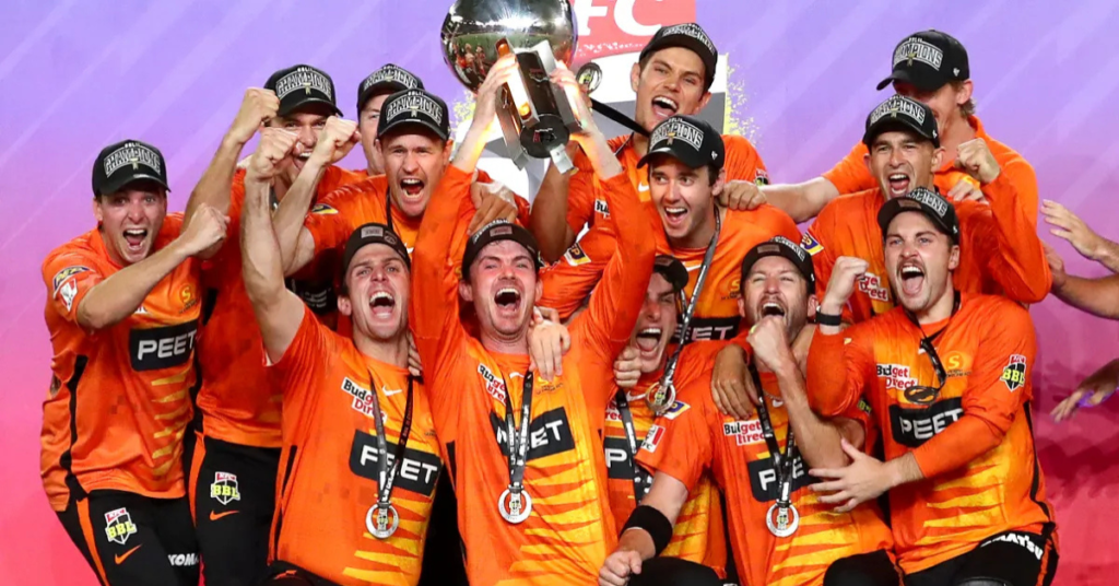 चेपॉक स्टेडियम में BBL ओपनर्स बल्लेबाजी करते हुए