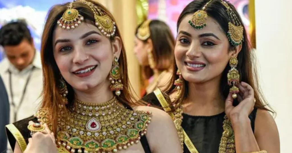 गोल्ड प्राइस क्रैश और सोने की कीमत में गिरावट