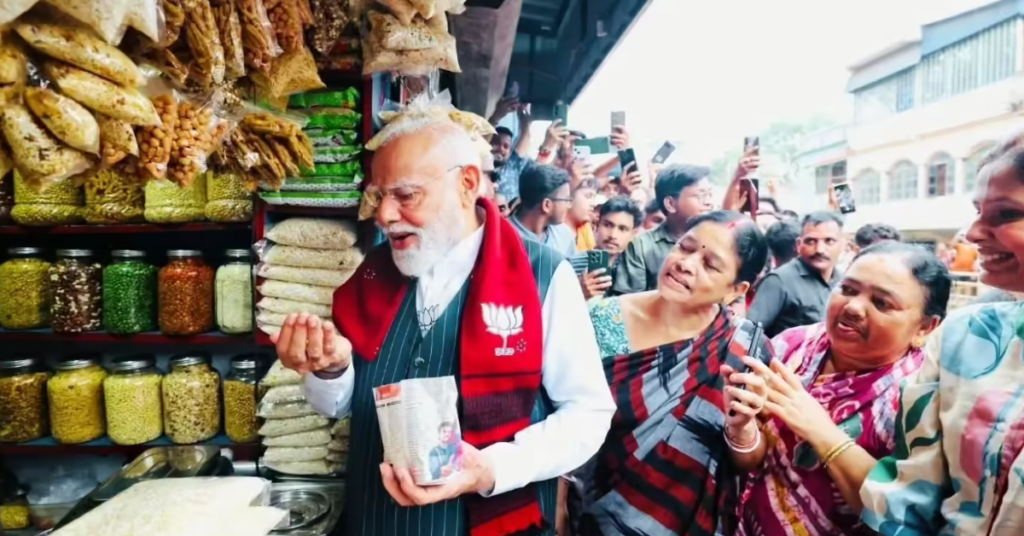 पीएम मोदी झालमुड़ी मोमेंट