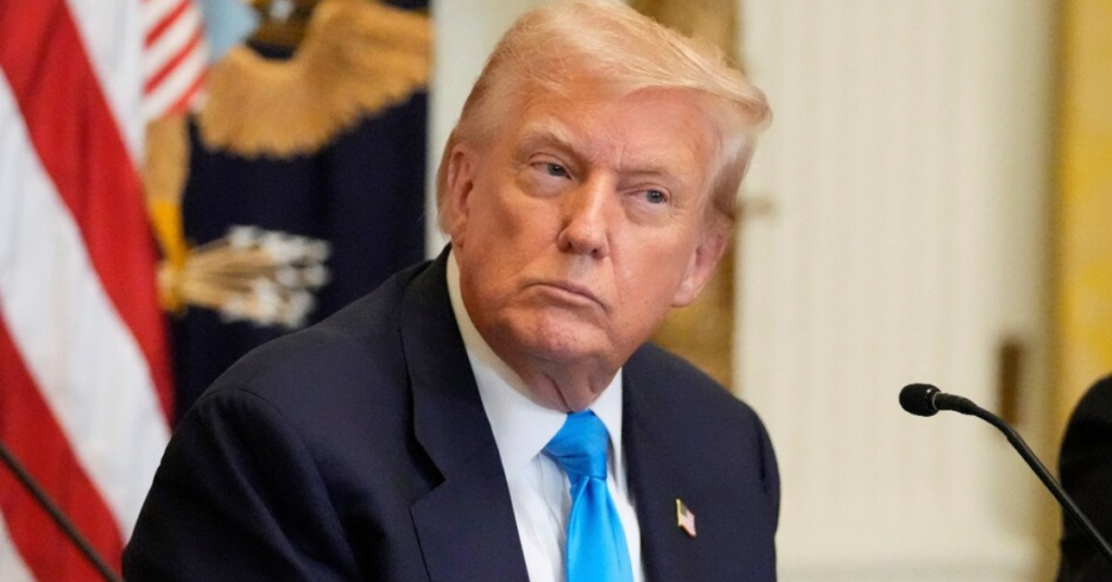 ट्रंप ने गिराया टैरिफ बम, वैश्विक व्यापार पर असर