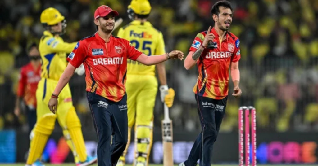 KKR vs PBKS IPL मैच का दृश्य