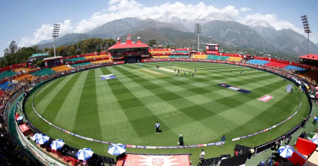 PBKS vs DC Pitch Report धर्मशाला स्टेडियम