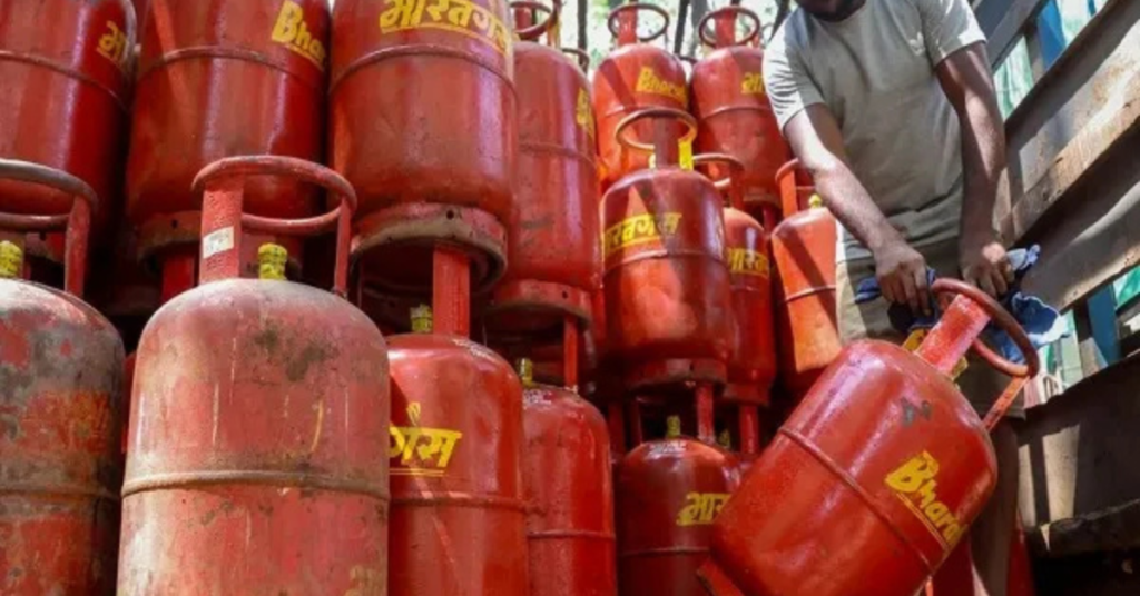 LPG बड़ी खबर: 10.58 करोड़ उपभोक्ताओं को लग सकता है झटका