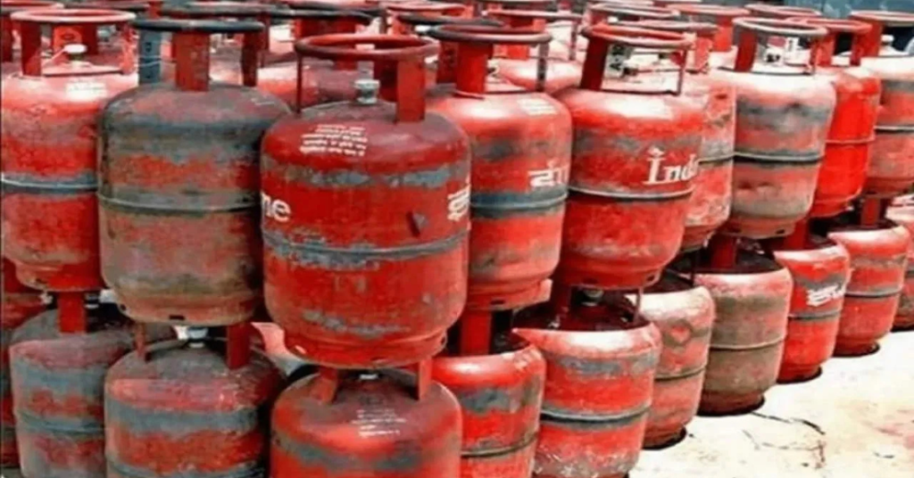 उज्ज्वला योजना 2026 में ₹300 सस्ता LPG सिलेंडर