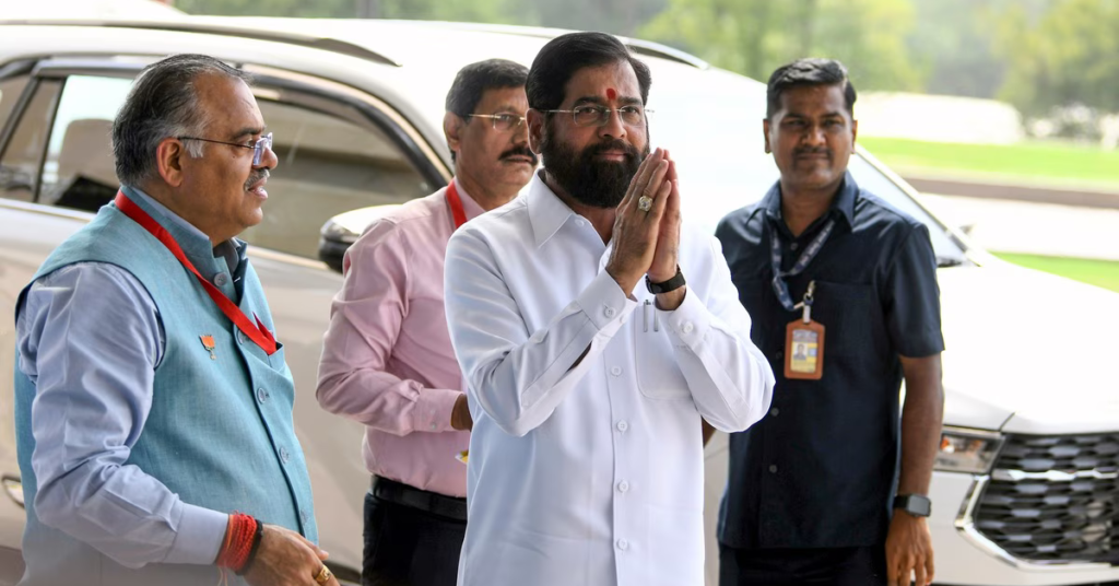 उद्धव ठाकरे गुट में संभावित टूट और एकनाथ शिंदे की बढ़ती राजनीतिक ताकत