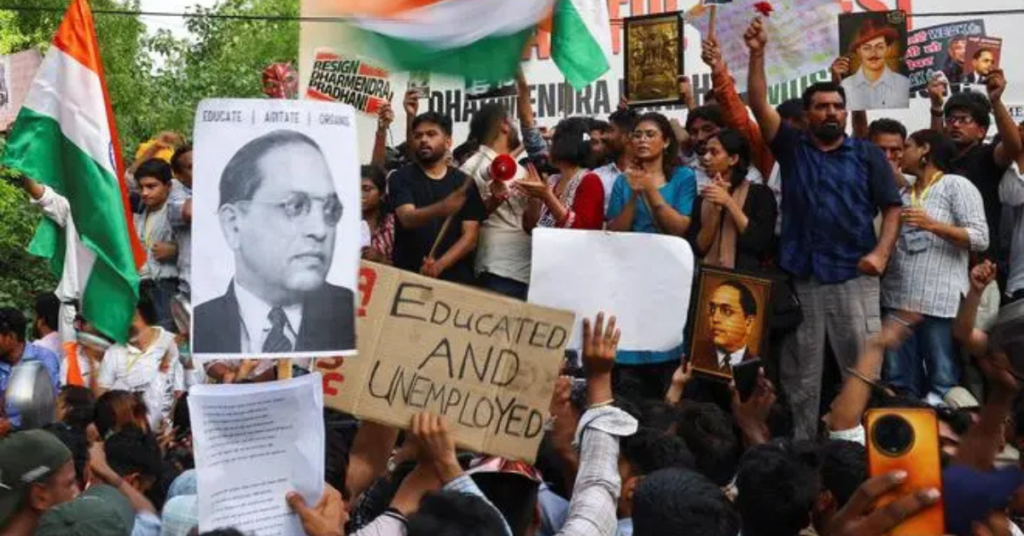 NEET आंदोलन 2026 में छात्रों का प्रदर्शन और CJP आंदोलन की तस्वीर
