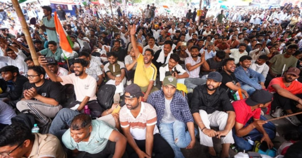 सोनम वांगचुक संसद मार्च के दौरान दिल्ली में प्रदर्शन