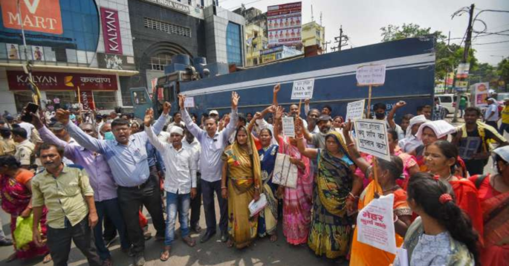 सहारा रिफंड पोर्टल पर क्लेम के बाद भी पैसा नहीं मिलने पर हेल्पलाइन नंबर की जानकारी