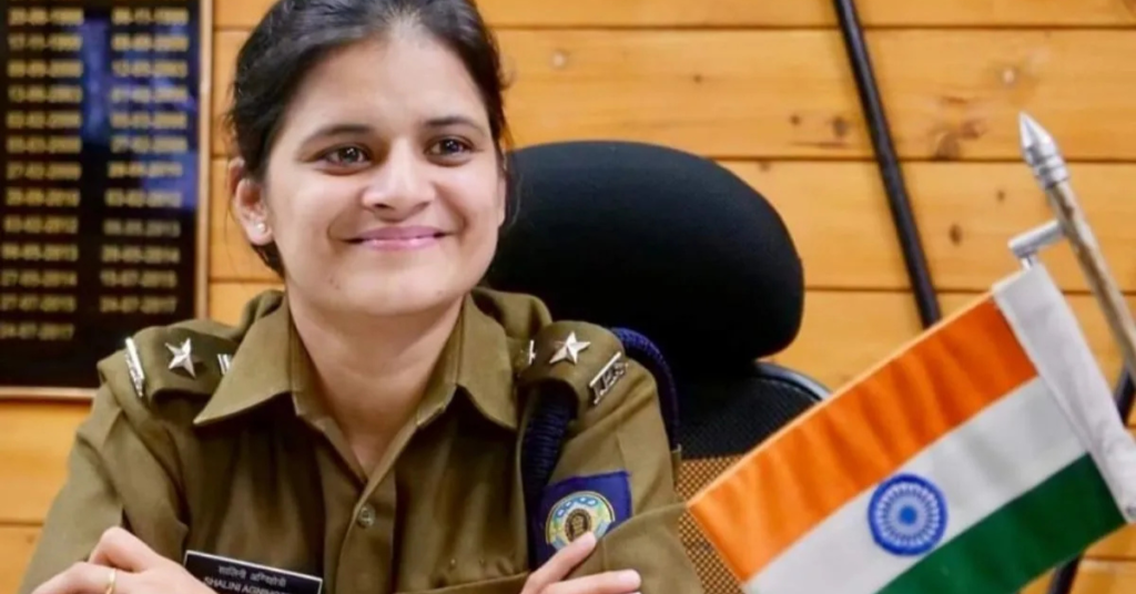 IPS शालिनी अग्निहोत्री – UPSC सफलता की प्रेरणादायक कहानी